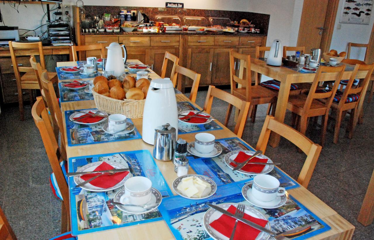 Pension Im Ostseebad Sellin Екстер'єр фото